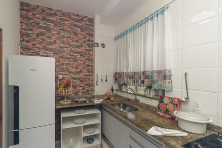 Apartamento à venda com 74m², 2 quartos e sem vaga Apartamento à venda com 74m², 2 quartos e sem vagaCozinha