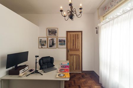 Apartamento à venda com 74m², 2 quartos e sem vaga Apartamento à venda com 74m², 2 quartos e sem vagaEscritório