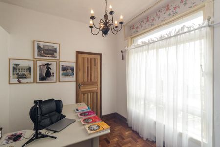 Apartamento à venda com 74m², 2 quartos e sem vaga Apartamento à venda com 74m², 2 quartos e sem vagaEscritório