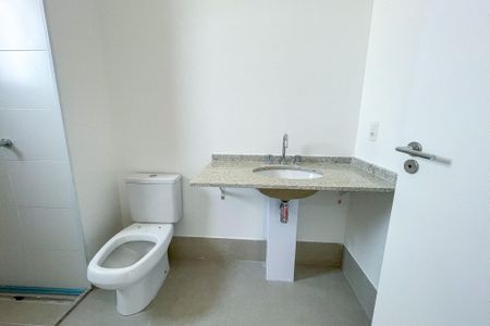 Apartamento à venda com 230m², 4 quartos e 3 vagasBanheiro da Suíte 1