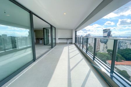 Apartamento à venda com 230m², 4 quartos e 3 vagasVaranda