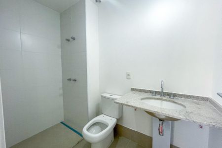 Apartamento à venda com 230m², 4 quartos e 3 vagasBanheiro da Suíte 2