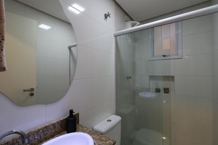 Apartamento à venda com 70m², 2 quartos e 2 vagasBanheiro Social