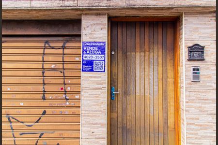 Casa à venda com 180m², 3 quartos e 1 vaga Casa à venda com 180m², 3 quartos e 1 vagaPlaquinha