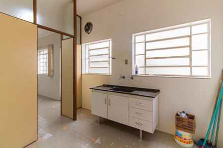 Casa à venda com 180m², 3 quartos e 1 vaga Casa à venda com 180m², 3 quartos e 1 vagaCozinha