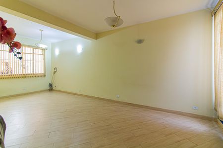 Casa à venda com 180m², 3 quartos e 1 vaga Casa à venda com 180m², 3 quartos e 1 vagaSala