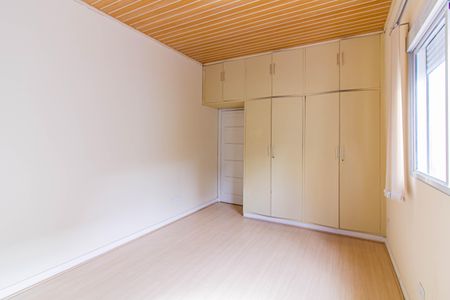 Casa à venda com 180m², 3 quartos e 1 vaga Casa à venda com 180m², 3 quartos e 1 vagaSuíte