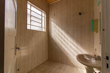 Casa à venda com 180m², 3 quartos e 1 vaga Casa à venda com 180m², 3 quartos e 1 vagaBanheiro