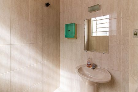 Casa à venda com 180m², 3 quartos e 1 vaga Casa à venda com 180m², 3 quartos e 1 vagaBanheiro