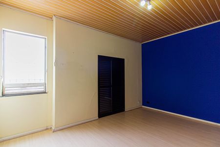 Casa à venda com 180m², 3 quartos e 1 vaga Casa à venda com 180m², 3 quartos e 1 vagaQaurto 1