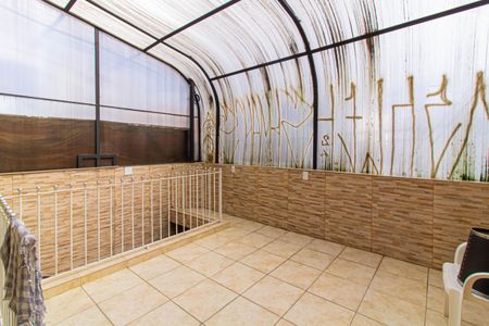 Casa à venda com 180m², 3 quartos e 1 vaga Casa à venda com 180m², 3 quartos e 1 vagaÁrea externa