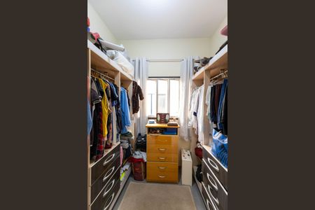 Casa à venda com 321m², 3 quartos e 2 vagasCloset Quarto 2