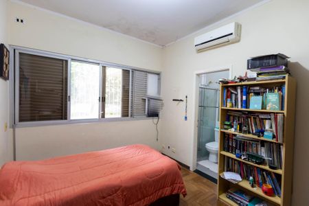 Casa à venda com 321m², 3 quartos e 2 vagasQuarto 1