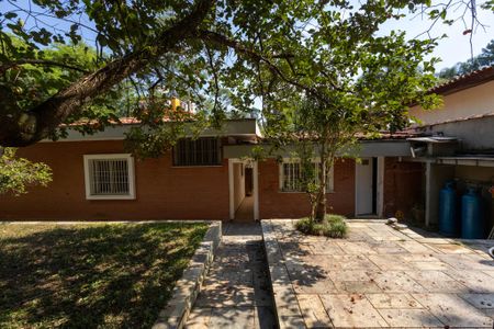 Casa à venda com 321m², 3 quartos e 2 vagasQuintal