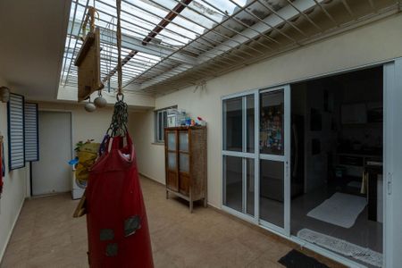 Casa à venda com 321m², 3 quartos e 2 vagasÁrea de Serviço