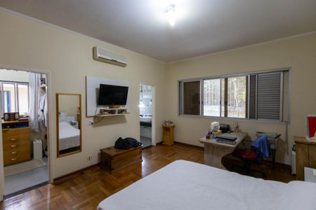 Casa à venda com 321m², 3 quartos e 2 vagasQuarto 2