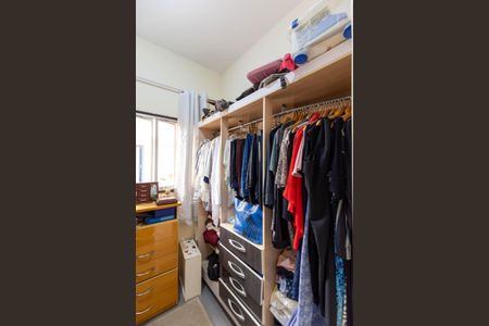 Casa à venda com 321m², 3 quartos e 2 vagasCloset Quarto 2