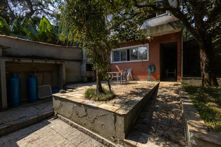 Casa à venda com 321m², 3 quartos e 2 vagasQuintal