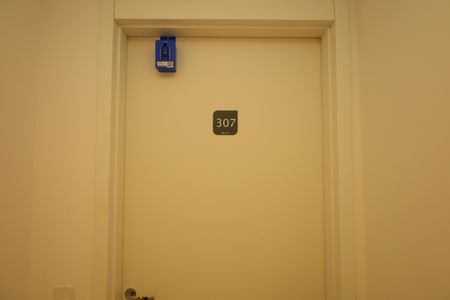 Apartamento para alugar com 32m², 2 quartos e sem vagaPorta do apartamento - Lockbox instalada