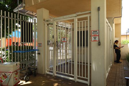 Apartamento para alugar com 32m², 2 quartos e sem vagaFachada e portaria