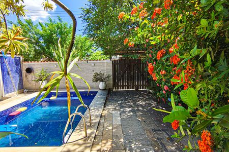 Casa de condomínio à venda com 259m², 4 quartos e 1 vagaÁrea comum