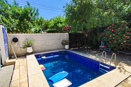 Casa de condomínio à venda com 259m², 4 quartos e 1 vagaÁrea comum