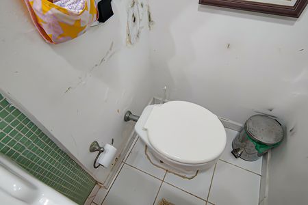 Casa de condomínio à venda com 259m², 4 quartos e 1 vagaLavabo