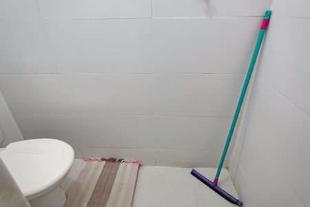 Casa de condomínio à venda com 259m², 4 quartos e 1 vagaBanheiro de Serviço