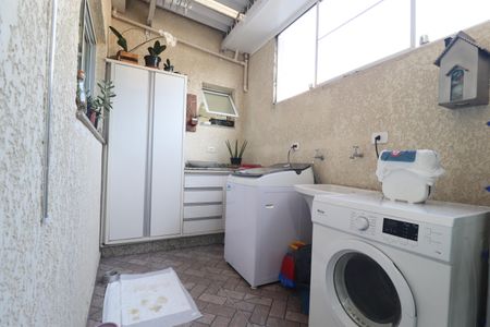 Apartamento à venda com 60m², 2 quartos e 1 vagaÁrea de Serviço