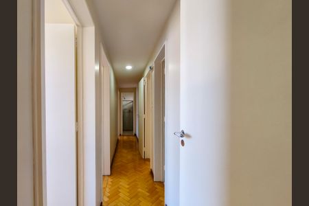 Apartamento para alugar com 107m², 3 quartos e 1 vaga Apartamento para alugar com 107m², 3 quartos e 1 vagaCorredor