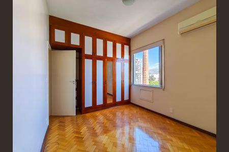 Apartamento para alugar com 107m², 3 quartos e 1 vaga Apartamento para alugar com 107m², 3 quartos e 1 vagaQuarto 1