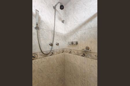 Apartamento para alugar com 107m², 3 quartos e 1 vaga Apartamento para alugar com 107m², 3 quartos e 1 vagaBanheiro Corredor