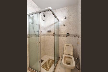 Apartamento para alugar com 107m², 3 quartos e 1 vaga Apartamento para alugar com 107m², 3 quartos e 1 vagaBanheiro Corredor