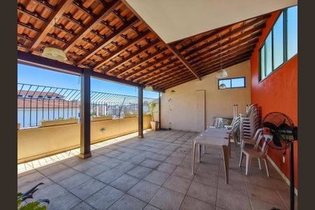 Apartamento para alugar com 107m², 3 quartos e 1 vaga Apartamento para alugar com 107m², 3 quartos e 1 vagaÁrea comum - Salão de festas