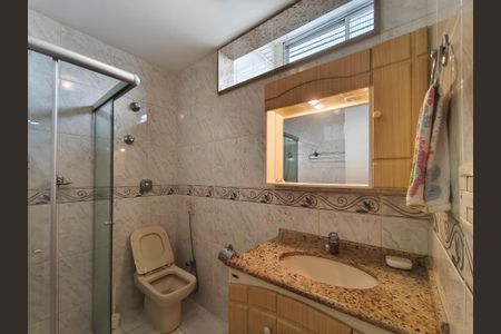 Apartamento para alugar com 107m², 3 quartos e 1 vaga Apartamento para alugar com 107m², 3 quartos e 1 vagaBanheiro Corredor