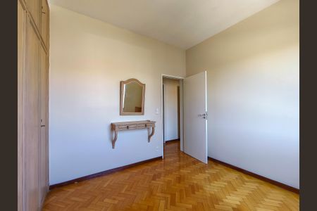 Apartamento para alugar com 107m², 3 quartos e 1 vaga Apartamento para alugar com 107m², 3 quartos e 1 vagaQuarto 2