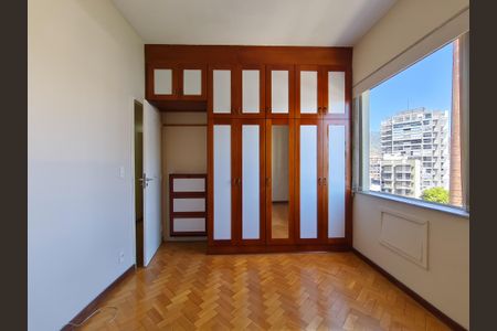 Apartamento para alugar com 107m², 3 quartos e 1 vaga Apartamento para alugar com 107m², 3 quartos e 1 vagaQuarto 1