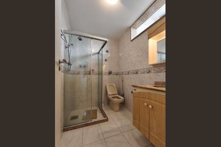 Apartamento para alugar com 107m², 3 quartos e 1 vaga Apartamento para alugar com 107m², 3 quartos e 1 vagaBanheiro Corredor