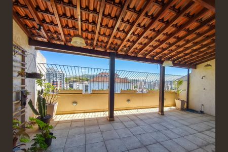 Apartamento para alugar com 107m², 3 quartos e 1 vaga Apartamento para alugar com 107m², 3 quartos e 1 vagaÁrea comum - Salão de festas