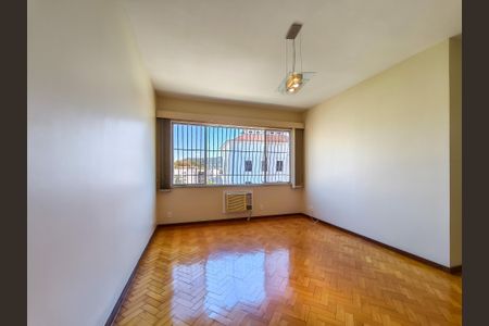 Apartamento para alugar com 107m², 3 quartos e 1 vaga Apartamento para alugar com 107m², 3 quartos e 1 vagaSala