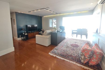 Apartamento à venda com 150m², 3 quartos e 3 vagas Apartamento à venda com 150m², 3 quartos e 3 vagasSala