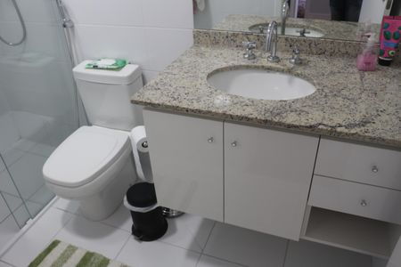 Apartamento à venda com 150m², 3 quartos e 3 vagasBanheiro da Suíte 2