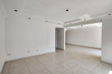 Apartamento para alugar com 232m², 4 quartos e 1 vagaSala