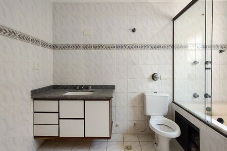 Apartamento para alugar com 232m², 4 quartos e 1 vagaBanheiro da Suíte