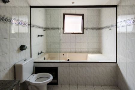 Apartamento para alugar com 232m², 4 quartos e 1 vagaBanheiro da Suíte