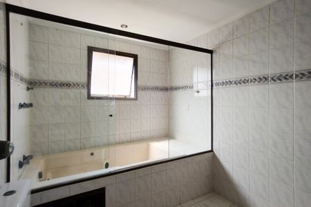 Apartamento para alugar com 232m², 4 quartos e 1 vagaBanheiro da Suíte