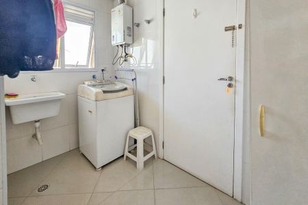 Apartamento para alugar com 110m², 3 quartos e 2 vagas Apartamento para alugar com 110m², 3 quartos e 2 vagasÁrea de Serviço