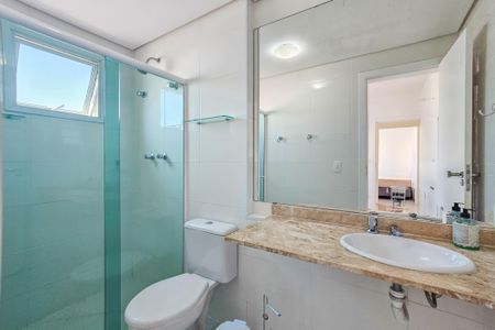 Apartamento para alugar com 110m², 3 quartos e 2 vagas Apartamento para alugar com 110m², 3 quartos e 2 vagasBanheiro da suíte 2