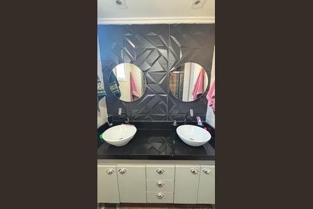 Apartamento à venda com 125m², 3 quartos e 2 vagasBanheiro da Suíte 1