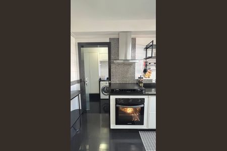 Apartamento à venda com 125m², 3 quartos e 2 vagasCozinha